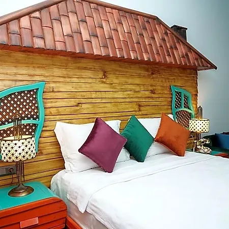 Hotel Tok Epik
